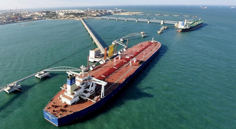 Giá xăng dầu hôm nay (25/11): Giá xăng dầu hôm nay (25/11): Dầu thô tiến tới ngưỡng 50 USD/thùng
