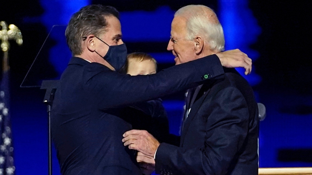 Con trai Joe Biden bị phát hiện từng yêu cầu công ty Trung Quốc chuyển 10 triệu USD để làm ăn Con trai ông Biden bị phát hiện từng yêu cầu công ty Trung Quốc chuyển 10 triệu USD để làm ăn