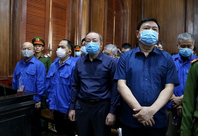 Ông Đinh La Thăng xin miễn tội cho ông Nguyễn Hồng Trường và các bị cáo tại Bộ GTVT Ông Đinh La Thăng xin miễn tội cho ông Nguyễn Hồng Trường và các bị cáo tại Bộ GTVT
