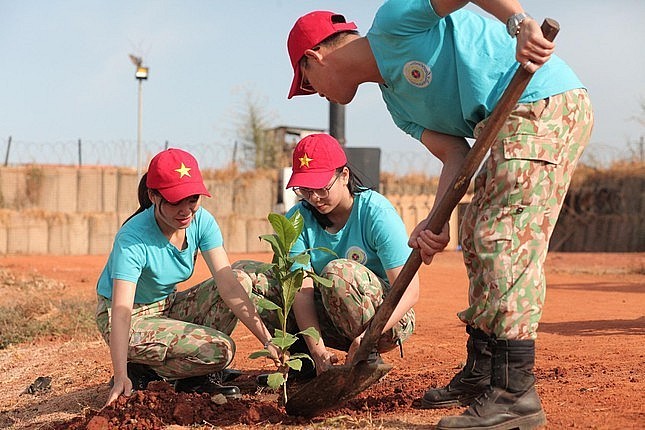 Vietnam's National Flag Flutters in South Sudan in New Year 2022 Vietnam's National Flag Flutters in South Sudan for 2022