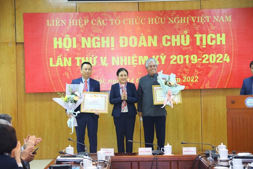 Vietnam Union of Friendship Organizations' 10 Focus in 2020 Vietnam Union of Friendship Organizations' 10 Focus in 2020