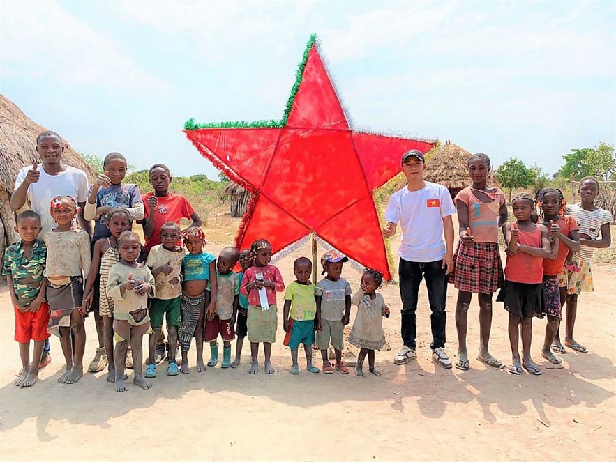 Overseas Vietnamese Join Projects in Angola Overseas Vietnamese Join Projects in Angola