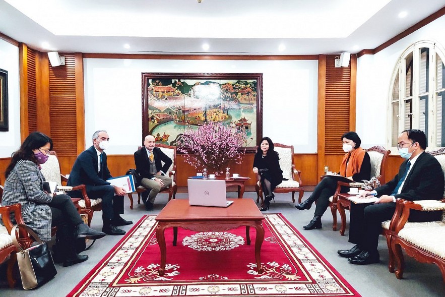 Cultural Activities Celebrate 45th Anniversary of Vietnam-Italy Diplomatic Ties Cultural Activities Celebrate 50th Anniversary of Vietnam-Italy Diplomatic Ties
