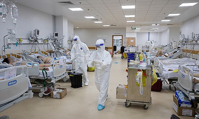 Patients fill up the HCMC Covid-19 Resuscitation Hospital in July 2021. Photo: VnExpress Patients fill up the HCMC Covid-19 Resuscitation Hospital in July 2021. Photo: VnExpress