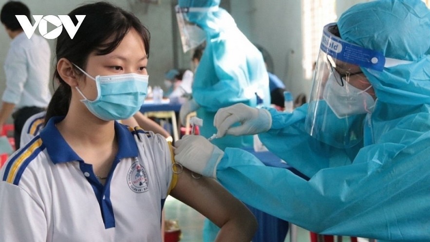 Vietnam will purchase 21.9 million doses of the Pfizer vacccine to immunize children aged 5-11. Photo: VOV Vietnam will purchase 21.9 million doses of the Pfizer vacccine to immunize children aged 5-11. Photo: VOV