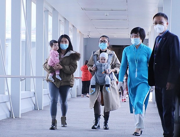 First Overseas Vietnamese Returning from Ukraine First Overseas Vietnamese Return from Ukraine