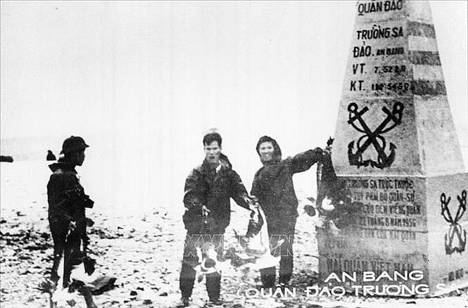 Vietnam's People navy soldiers Vietnam's People navy soldiers