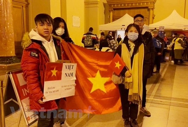 Young Vietnamese Volunteers for Compatriots in Eastern Europe Young Vietnamese Volunteer for Compatriots in Eastern Europe