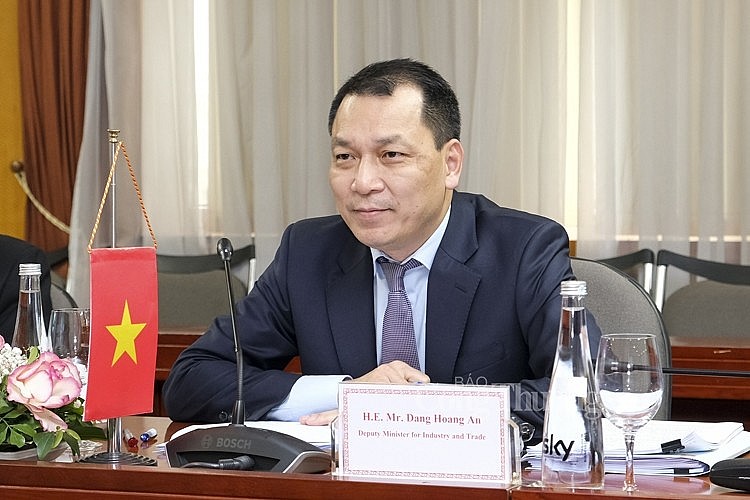 Vietnam and Denmark Continue Close Cooperation in Energy Vietnam and Denmark Continue Close Cooperation in Energy