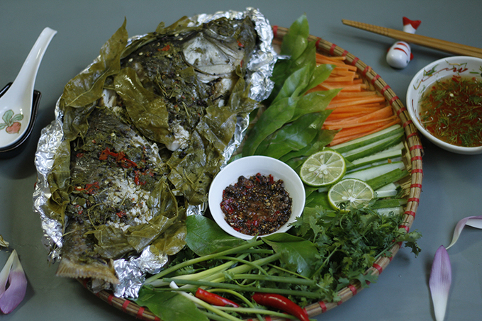 Recipe: Steamed carp with dracontomelon leaves – summer taste Recipe: Steamed carp with dracontomelon leaves – summer taste, with video