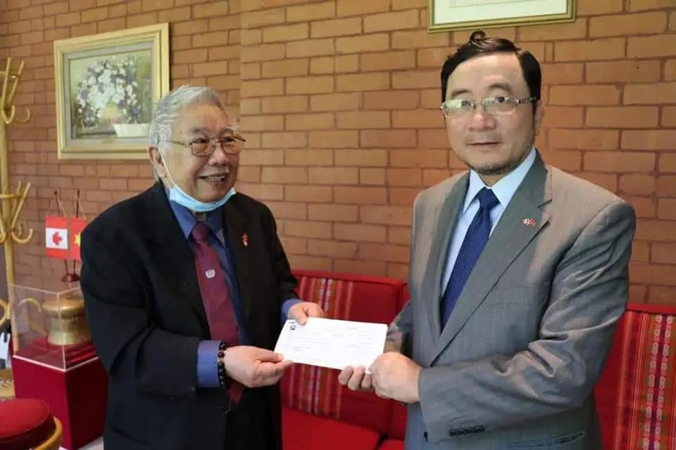Overseas Vietnamese in Canada and Texas donate to Covid-19 vaccine fund Overseas Vietnamese in Canada and Texas donate to Covid-19 vaccine fund