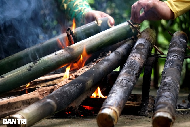 How to bamboo-tube rice: specialties of Vietnam's Northern mountainous Bamboo-tube rice: a specialty of Vietnam's Northern mountains - Video