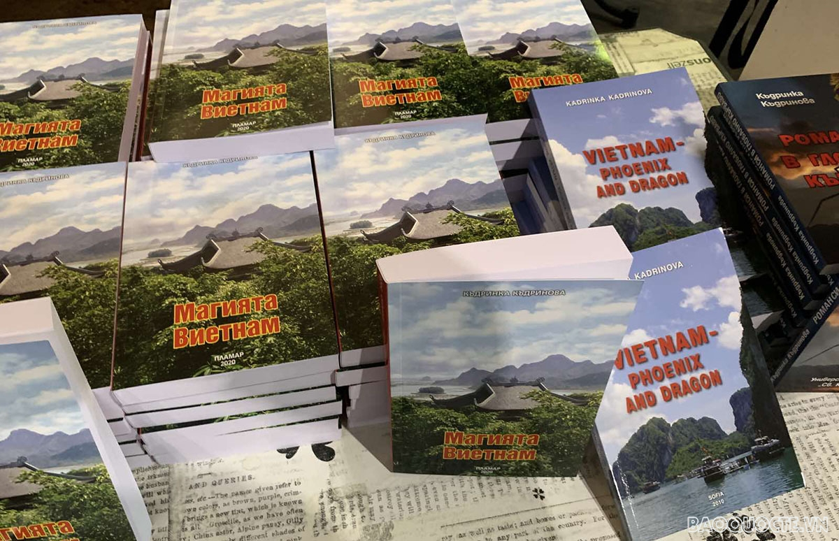 Bulgarian journalist writes Bulgarian journalist writes 'Vietnam Miracle' book