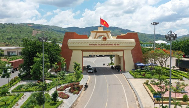The Lao Bao International Border Gate of Vietnam's Quang Tri province is situated on the shared borderline with Laos (Photo: VNA) The Lao Bao International Border Gate of Vietnam's Quang Tri province is situated on the shared borderline with Laos (Photo: VNA)