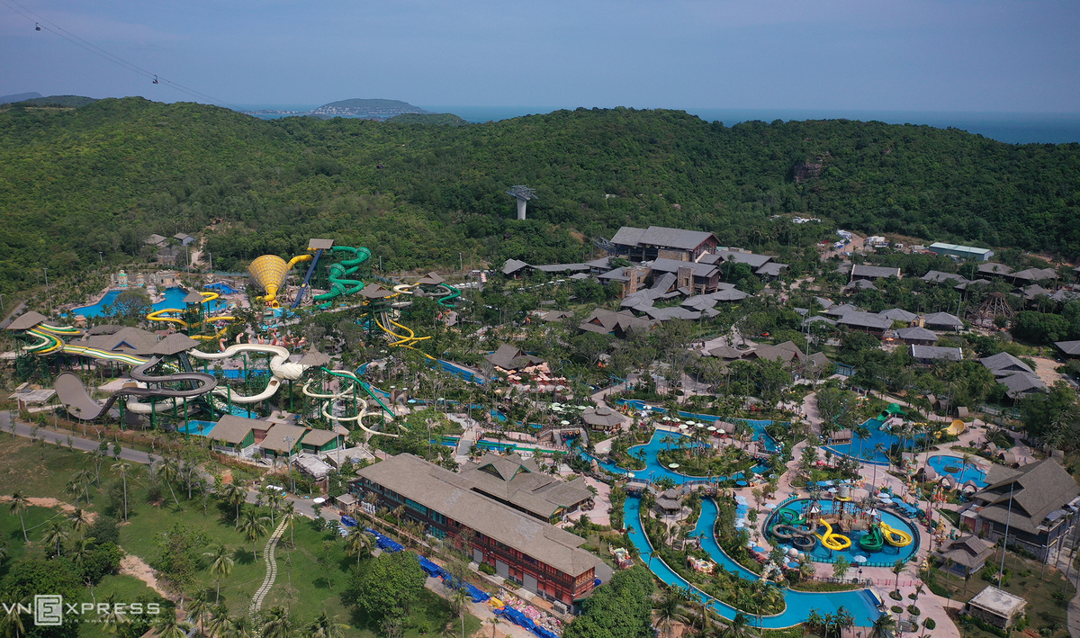 The amusement parks and zoos in Phu Quoc are the ideal attractions to make the travel schedule more attractive. Photo: VnExpress The amusement parks and zoos in Phu Quoc are the ideal attractions to make the travel schedule more attractive. Photo: VnExpress