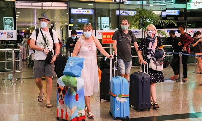 Fake Vaccine Passports Pose Risk But Controllable For Vietnam: Experts Fake Vaccine Passports Pose Risk But Controllable For Vietnam: Experts