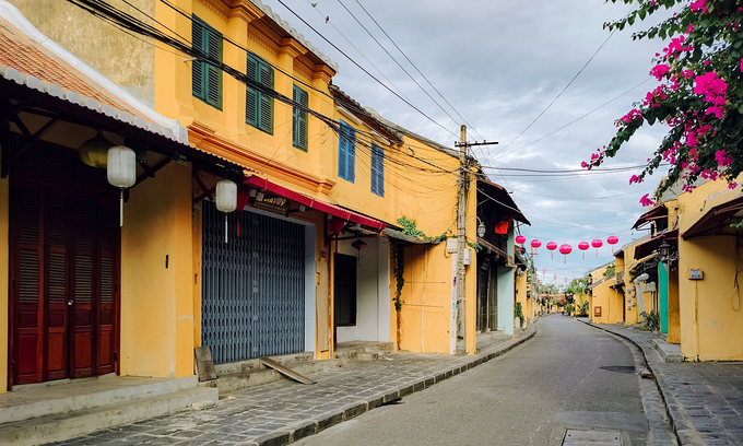 An empty street in Hoi An ancient town, July 2020. Photo: VnExpress An empty street in Hoi An ancient town, July 2020. Photo: VnExpress