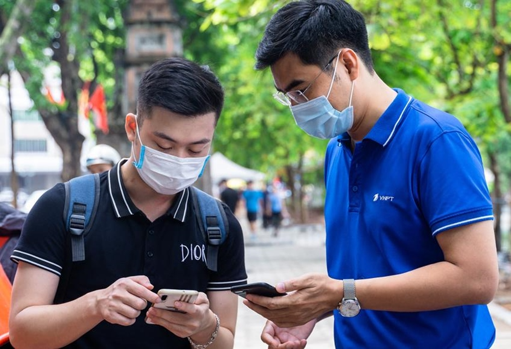 Covid-19 - 'Headwind' Promoting Digital Transformation in Vietnam Covid-19: 'Headwind' Promoting Digital Transformation in Vietnam