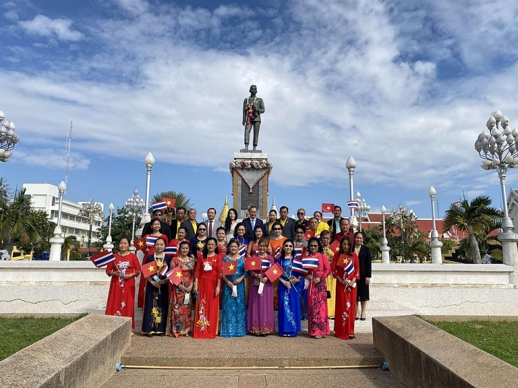 People-to-people Relations Between Vietnam and Thailand: Bright Prospects in Coming Decades People-to-people Relations Between Vietnam and Thailand: Bright Prospects in Coming Decades
