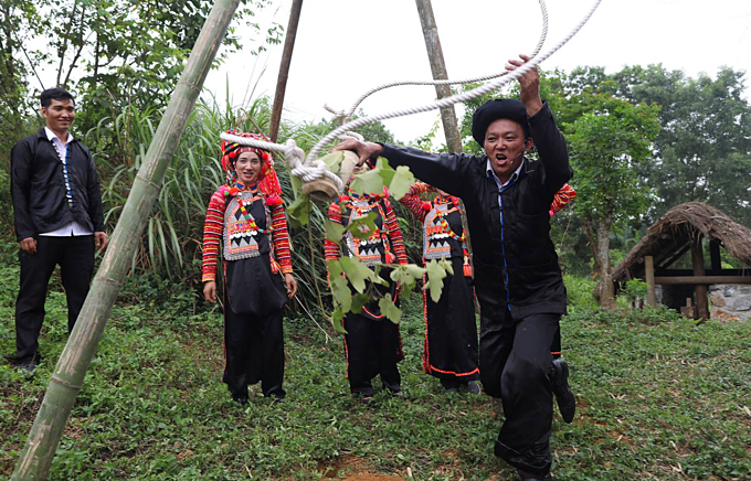 Unique Ha Nhi Rainy Season Festival in Northwest Mountains The Other Tet: Ha Nhi Rainy Season Festival