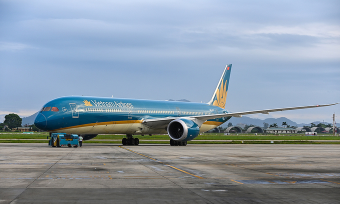 A Vietnam Airlines aircraft at Noi Bai Airport, Hanoi, September 19, 2020. Photo: VnExpress