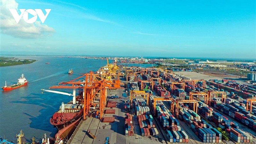 Logistics Through E-commerce Eases Difficulties for Businesses Amid Covid-19 Logistics Through E-commerce Eases Difficulties for Businesses Amid Covid-19