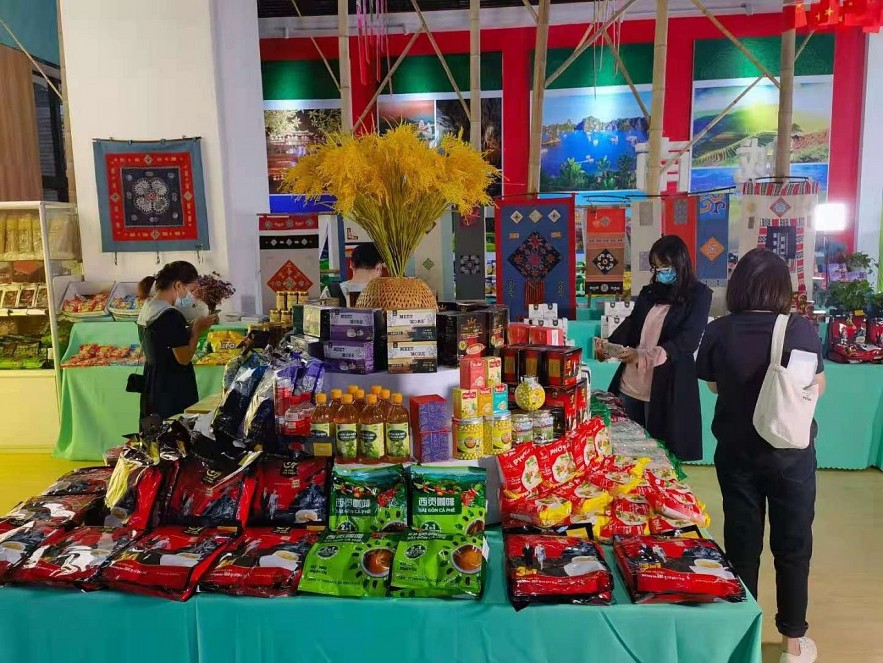 Promoting Tourism and Unique Vietnamese Cuisine in Kunming, China Promoting Tourism and Vietnamese Cuisine in China