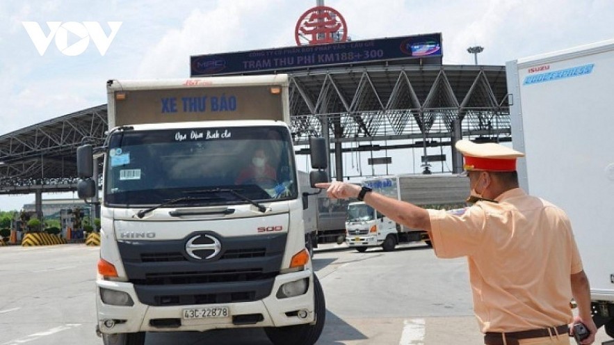 Hanoi capital has established five transshipment points for goods into the inner city. Photo: VOV Hanoi capital has established five transshipment points for goods into the inner city. Photo: VOV
