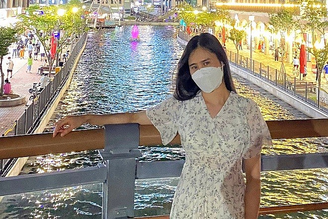 Overseas Vietnamese Workers Remain Resilient Amid Covid-19 Overseas Vietnamese Workers Remain Resilient Amid Covid-19