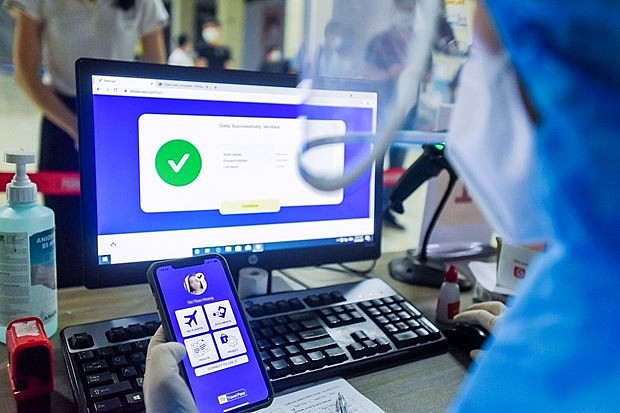 Opportunity to Revive Vietnam's Aviation with 'Digital Health Passport' 'Digital Health Passport' May Revive Vietnam's Stalled Aviation Industry