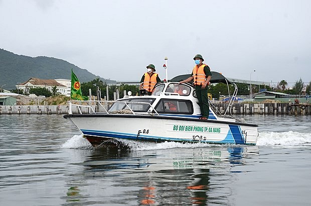 Vietnamese Border Guards Protect Border Areas: Fulcrum of Fishermen Vietnam's Border Patrol, Fishermen Team Up on the High Seas