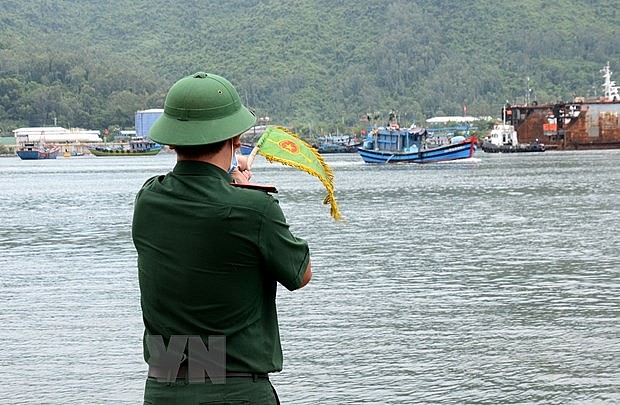 Vietnamese Border Guards Protect Border Areas: Fulcrum of Fishermen Vietnam's Border Patrol, Fishermen Team Up on the High Seas