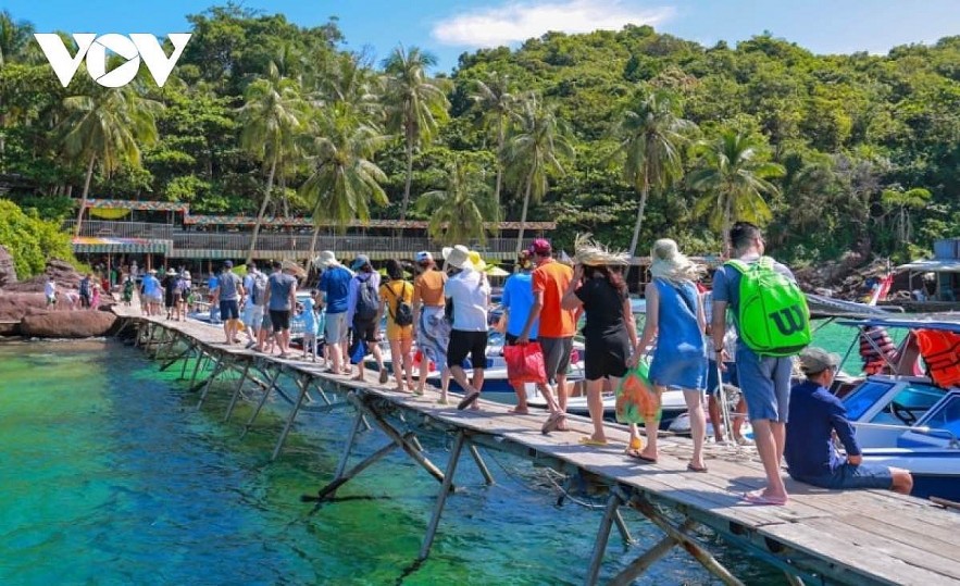 Phu Quoc and some Vietnamese localities are set to welcome the return of international tourists. Photo: VOV Phu Quoc and some Vietnamese localities are set to welcome the return of international tourists. Photo: VOV