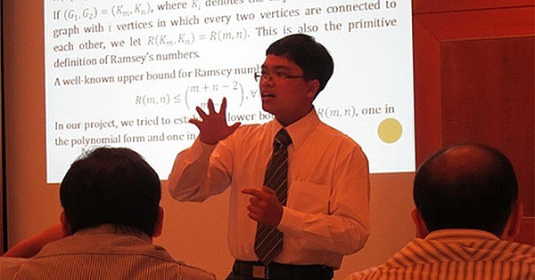 Young Vietnamese Doctor at Google Achieves Success in Artificial Intelligence Google's Young Vietnamese Doctor Achieves Success in Artificial Intelligence