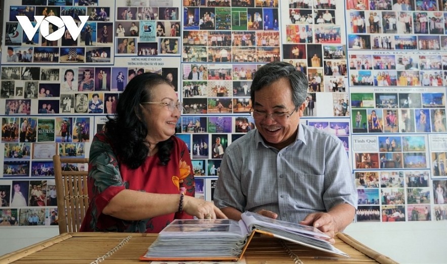 Preserving Vietnamese Reformed Theater Through Memorabilia Vietnamese Theater: Meet Cai Luong's Power Couple