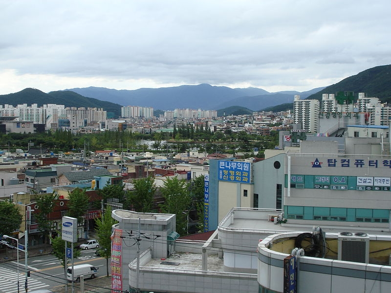 Gimhae City, South Gyeongsang Province, Korea. Image: Wikipedia. 4535 800px gimhae west 7481 1610099975