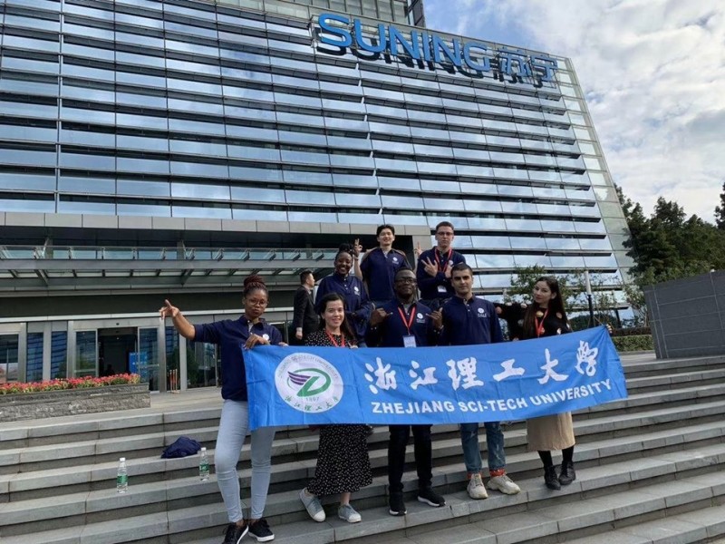 Vietnamese student describes experience of lockdown at China school amid epidemic vietnamese student describes experience of lockdown at china school amid epidemic