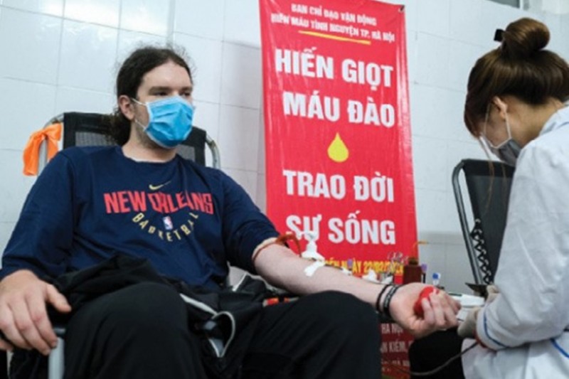 Expats in Hanoi donate blood amid COVID-19: 'Vietnam needs you now' expats in hanoi donate blood amid covid 19 vietnam needs you now