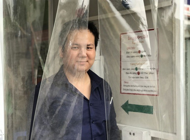 Hanoi pizza restaurant equipped with disinfection chamber to prevent coronavirus hanois pizza restaurant equipped with disinfection chamber to prevent coronavirus