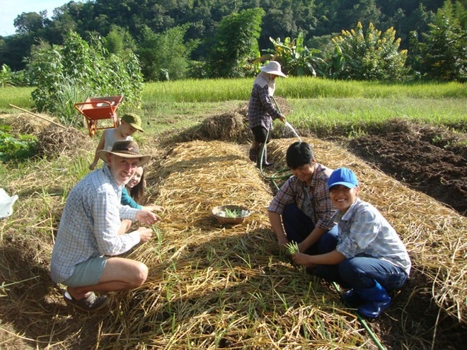 How foreign teachers in Vietnam earn for living during COVID-19 outbreak how foreign teachers in vietnam earn for living during covid 19 outbreak