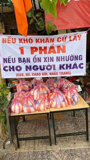 Vietnamese show kindness amid COVID-19 pandemic vietnamese show kindness amid covid 19 pandemic