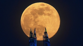 world news today fullmoon may 2020 shines the brightest national nurses day launched