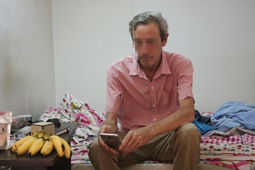 British teacher in Vietnam ‘begs for meal’ during COVID-19 outbreak british teacher in vietnam begs for meal during covid 19 outbreak