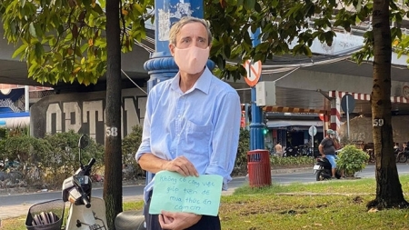 British teacher in Vietnam ‘begs for meal’ during COVID-19 outbreak