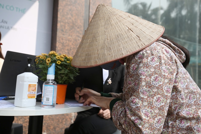 ‘Zero-VND supermarket’ launched in Vietnam amid COVID-19 outbreak zero vnd supermarket launched to support low income people amid covid 19