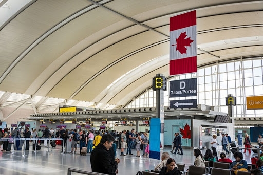 Vietnamese Embassy in Canada warns citizens against unlicensed flights vietnamese embassy in canada warns citizens against unlicensed flights