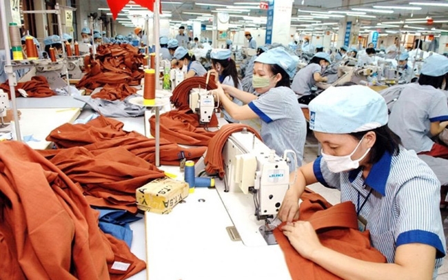 Vietnam achieves trade surplus of USD 12.4 billion with the US in Q1 vietnam achieves trade surplus of usd 124 billion with the us in q1