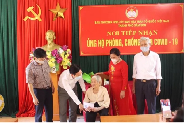Vietnamese 107- year-old grandmother donates her life savings to COVID-19 fund vietnamese 107 year old grandmother donates her life savings to covid 19 fund