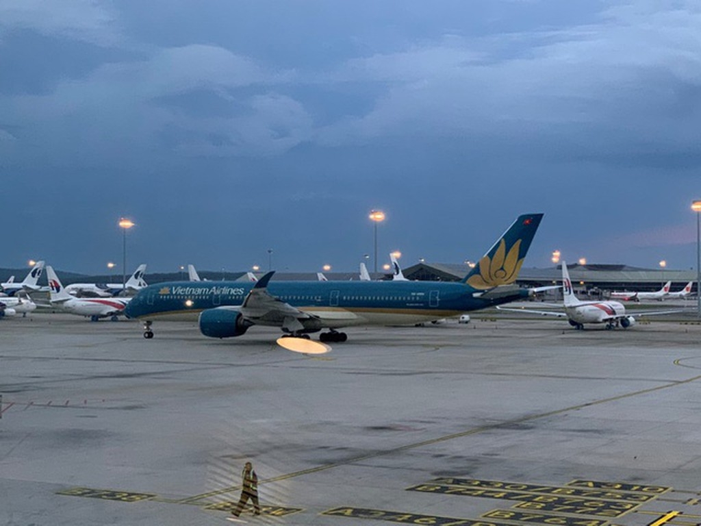 270 Vietnamese citizens stranded in Malaysia repatriated 270 vietnamese citizens stranded in malaysia repatriated