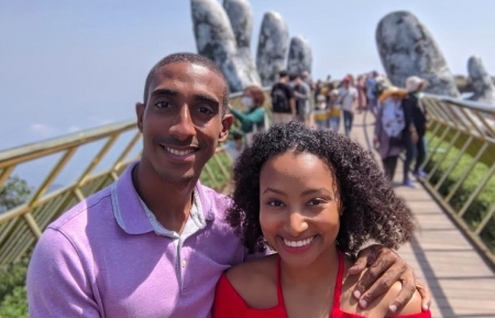 US couple: Vietnamese are very friendly, as long as you wear mask and not being careless